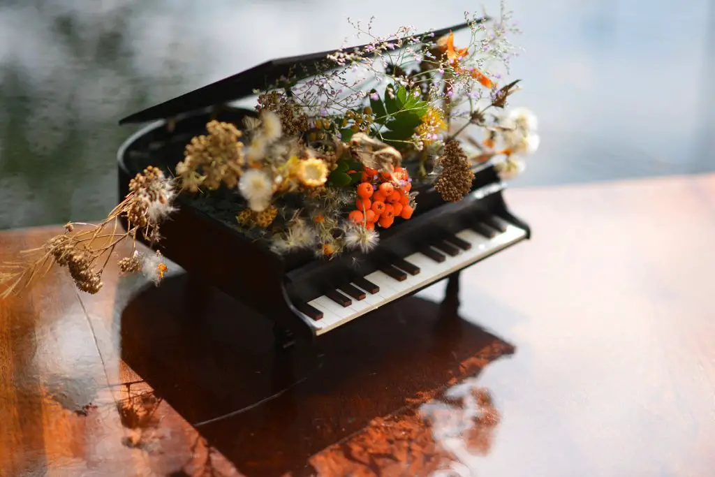 Unusual Funeral Flowers: Unique Funeral Flower Arrangement Ideas