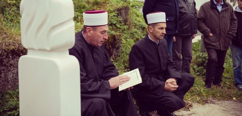 Koran reading at a Muslim funeral
