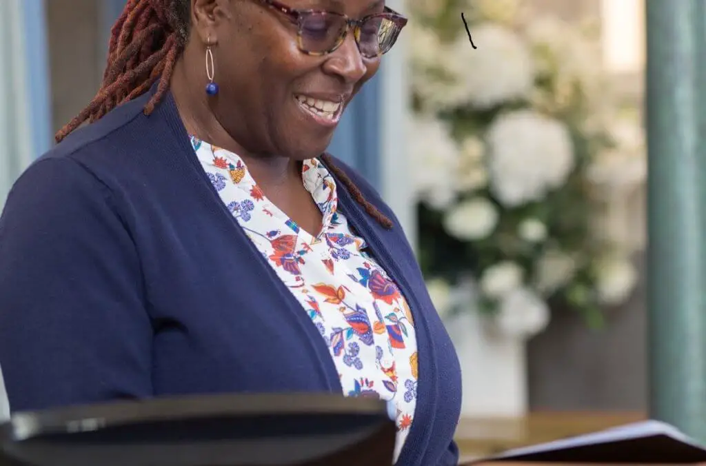 Reader at funeral